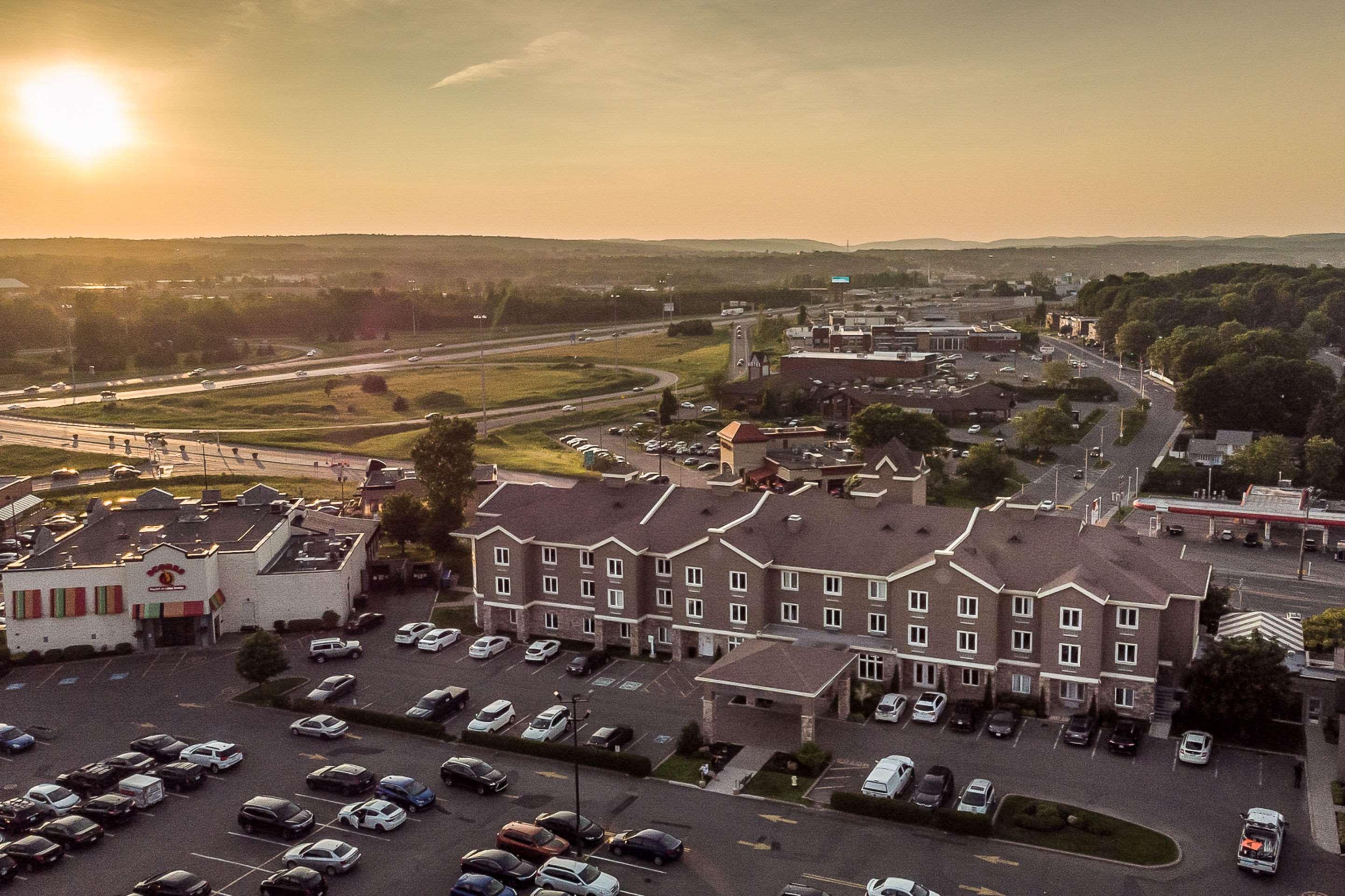 Comfort Inn & Suites Saint-Jérôme Kültér fotó