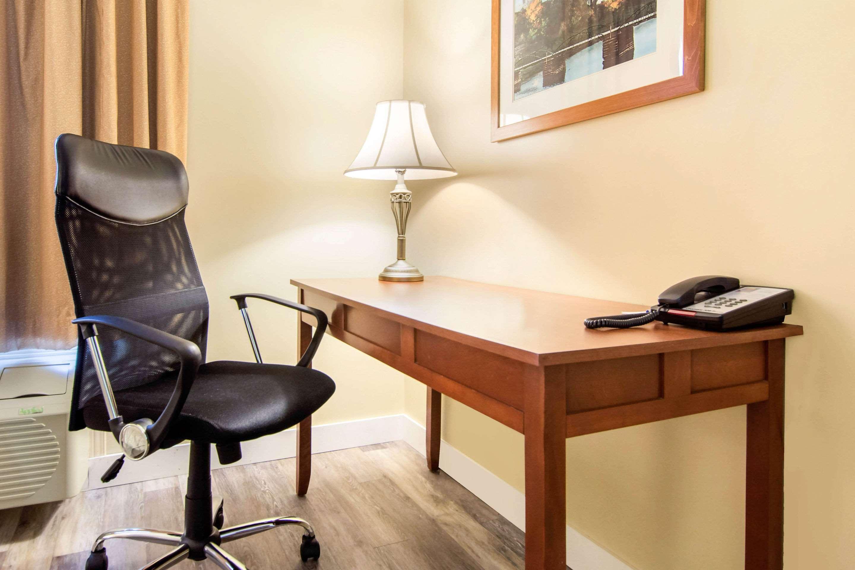 Comfort Inn & Suites Saint-Jérôme Kültér fotó