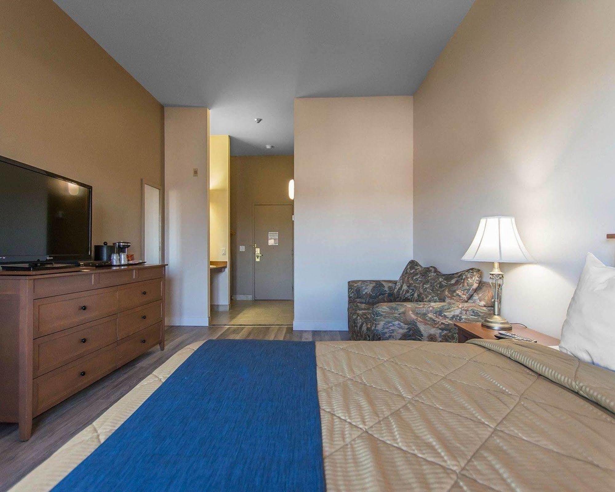 Comfort Inn & Suites Saint-Jérôme Kültér fotó